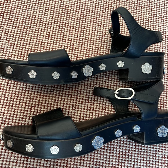 Chanel Sandals - Picture 2 of 6